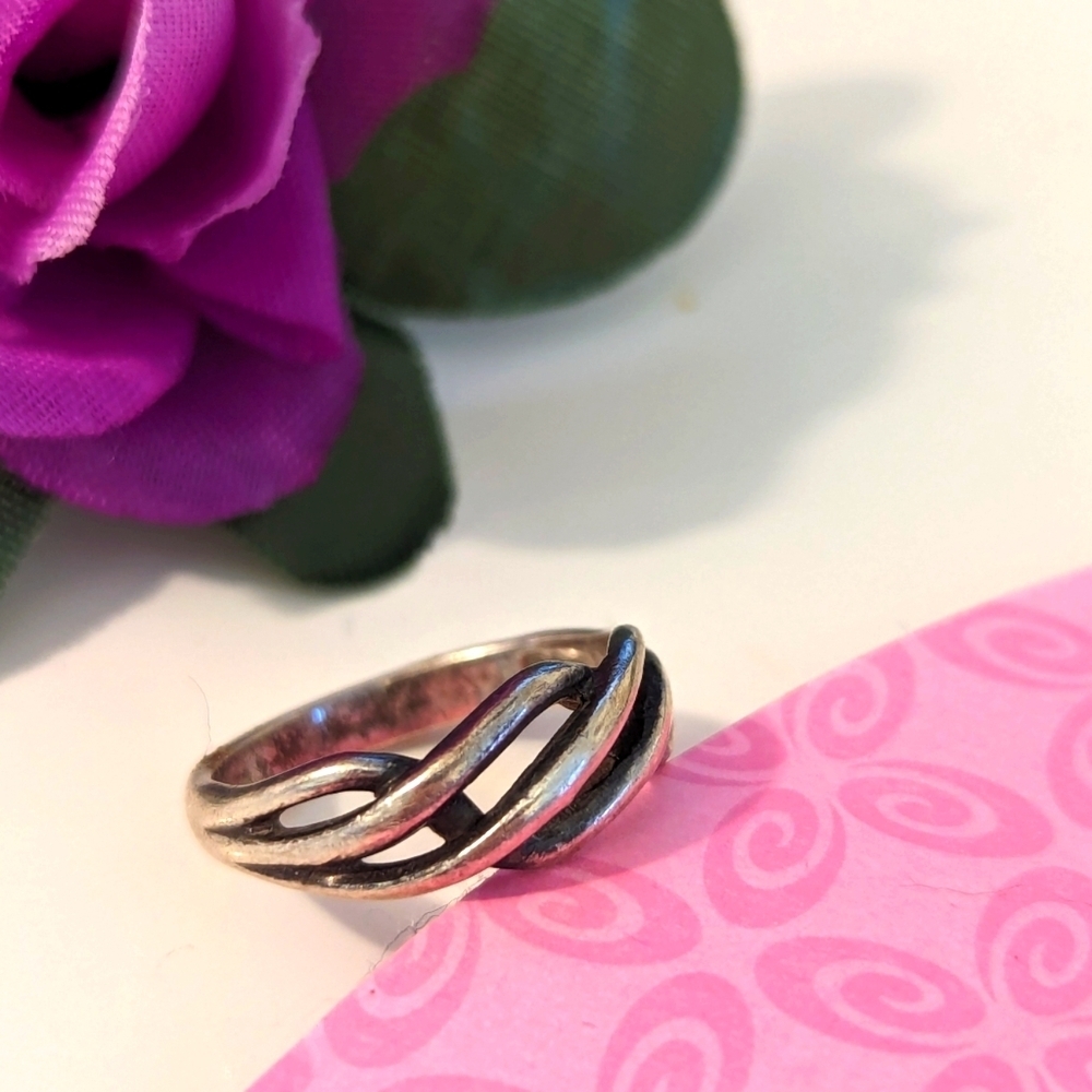 Sz 5 Silver Ring